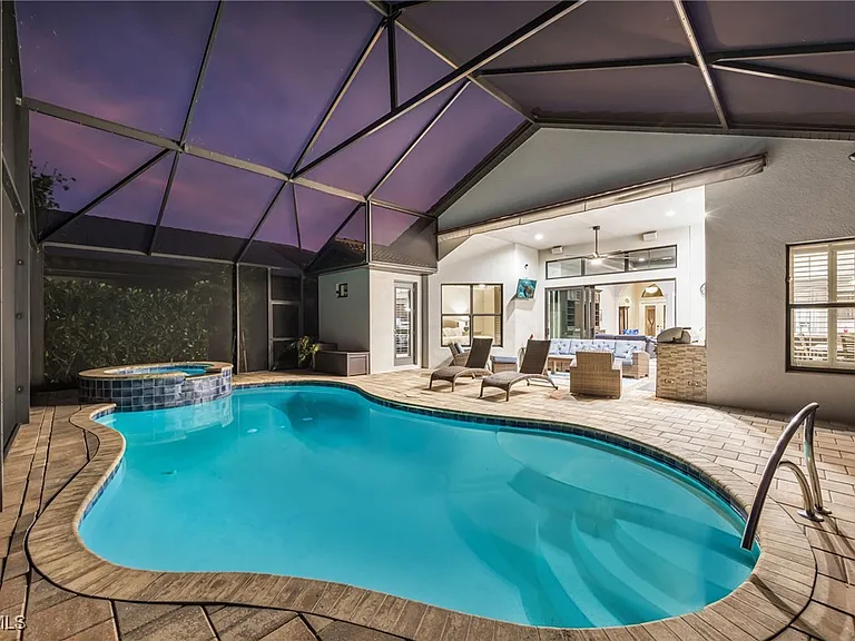 23273 Salinas Way — Photo 37