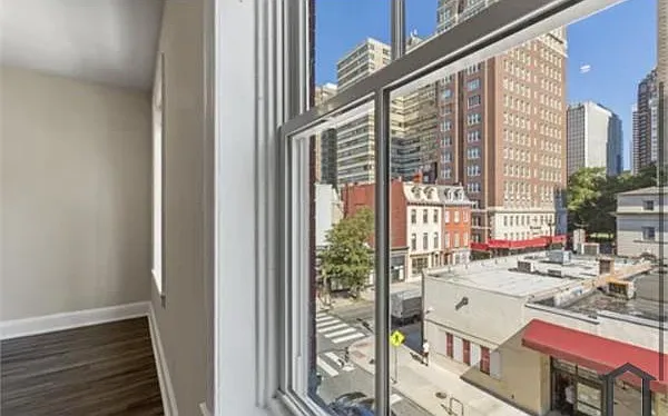 1 bed, $2,000 — Photo 3