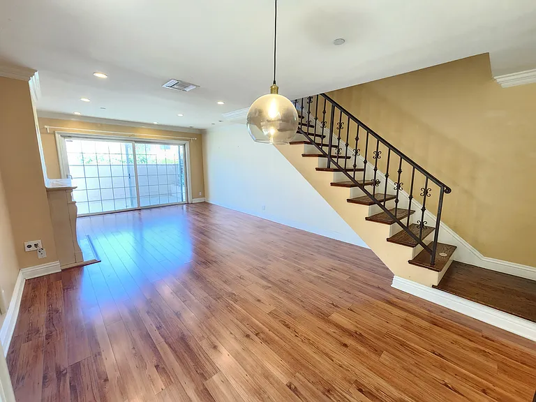 620 W Doran St #7 — Photo 21