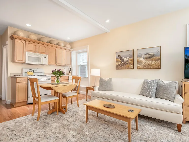 229 Cumberland Ave #4 — Photo 10