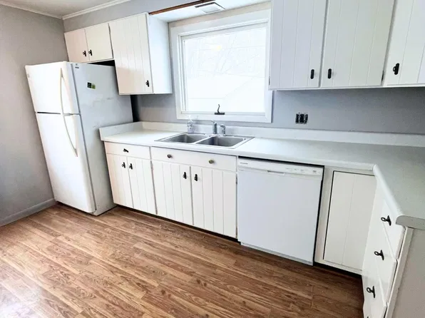 199 State Route 15 St W, Morrisville, VT 05661