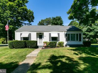 5 Cedar Ln, Pemberton, NJ 08068