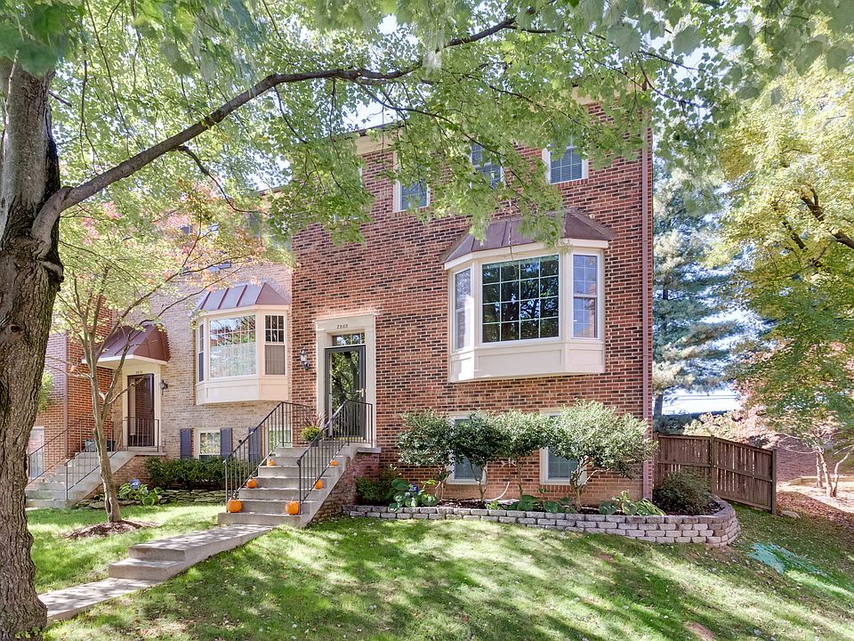 1st image of 2868 Sutton Oaks Ln