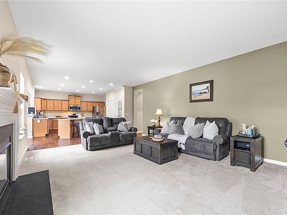 4th image of 6598 Bradhurst St