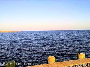 1419 Riverview Dr, Forked River, NJ 08731