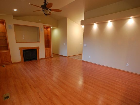5th image of 2201 150th Ln SE