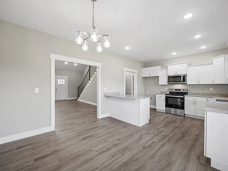 63 Maddox Ln — Photo 3