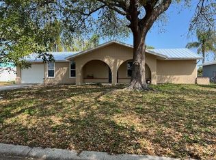 6204 38th Ave W, Bradenton, FL 34209