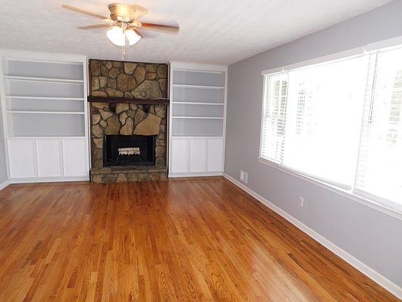 2nd image of 503 Woodcliffe Ct