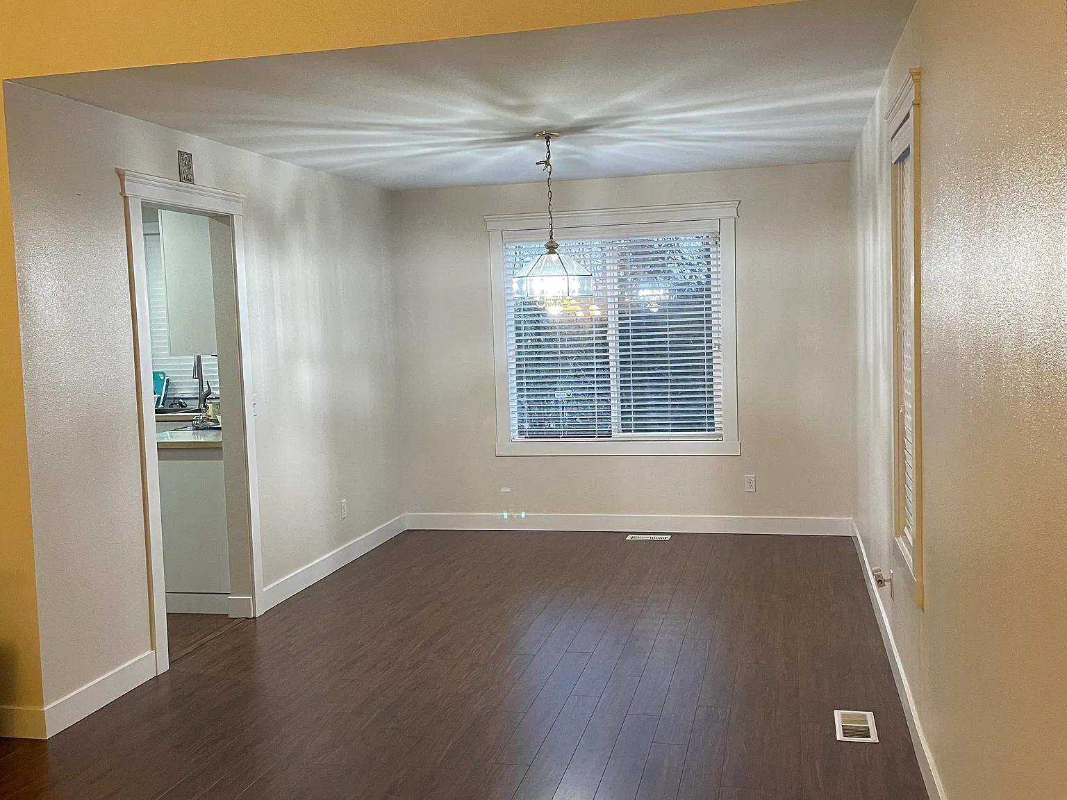 3 bed, 2.5 bath, 1660 sqft, $3,350 — Photo 4