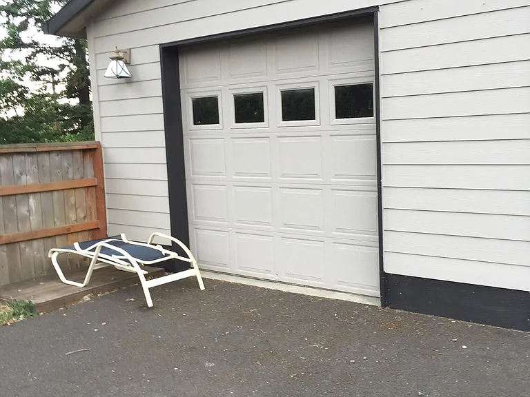 NW Thompson Rd — Photo 18
