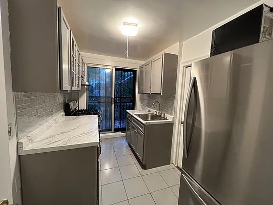 Rented by Olympic CIty Real Estate | media 6