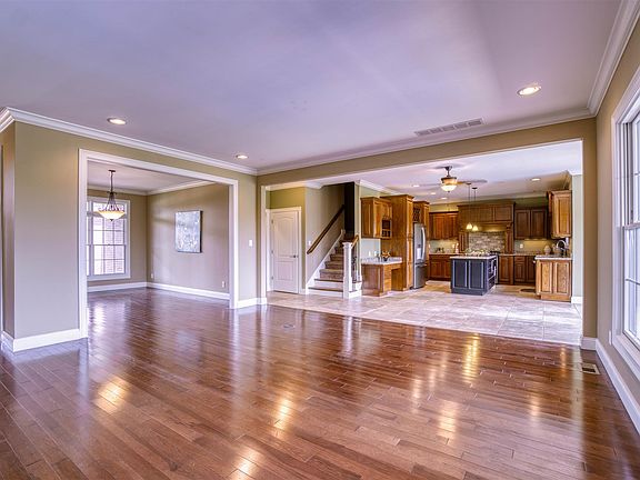 5th image of 5655 Victoria Bluffs Dr