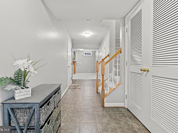 3rd image of 2573 Sylvan Moor Ln