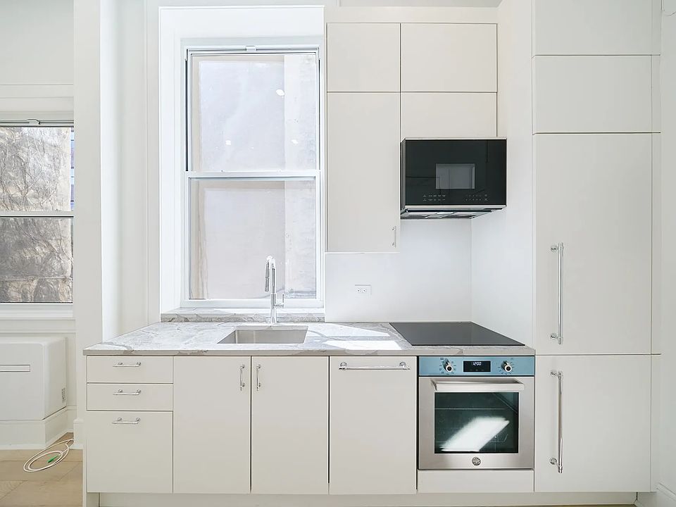1st image of 458 W 20th St APT 2C