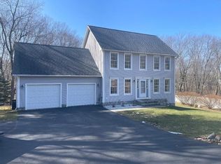 31 Yorkshire Pl, East Longmeadow, MA 01028