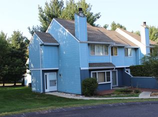 197 W Bass Ln, Suffield, CT 06078