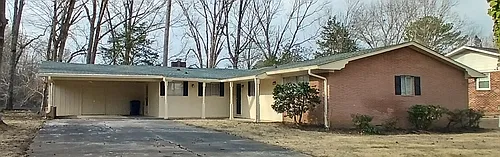 500 Springhill Dr NE Photo 1