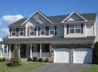 16448 Kramer Estate Dr, Woodbridge, VA 22191
