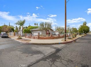 19330 Lanark St, Reseda, CA 91335