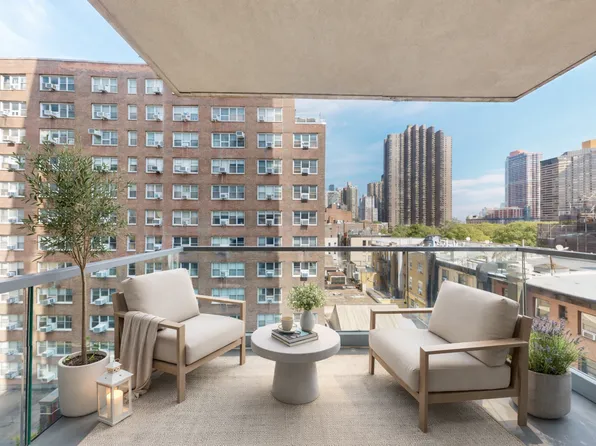 237 E 34th St, New York, NY