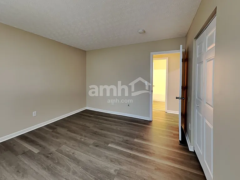 1009 Legacy Ln — Photo 20