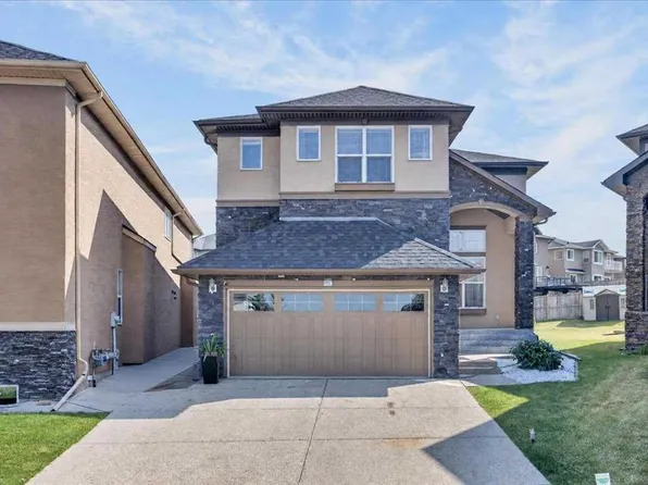 25 N Sherwood Close NW, Calgary, AB T3R 0B3