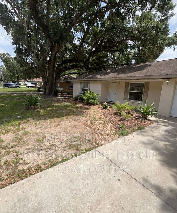2nd image of 614 NE 26th St