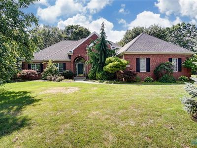 792 Elk Ridge Dr, Northwood, OH, 43619