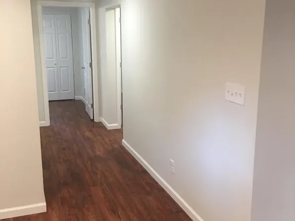 720 NE 47th St #B, Seattle, WA 98105