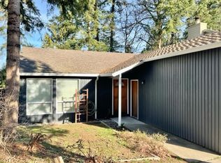 49 Oriole Ln, Lake Oswego, OR 97035