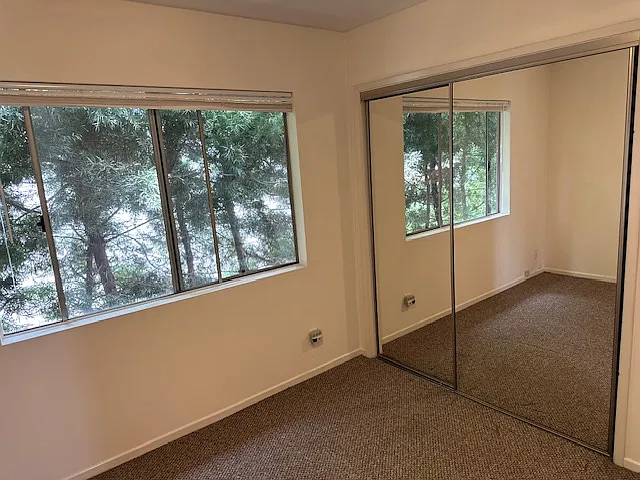3 bed, 1050 sqft, $5,050 — Photo 4