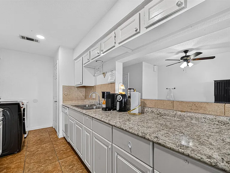15507 Aldine Westfield Rd — Photo 10