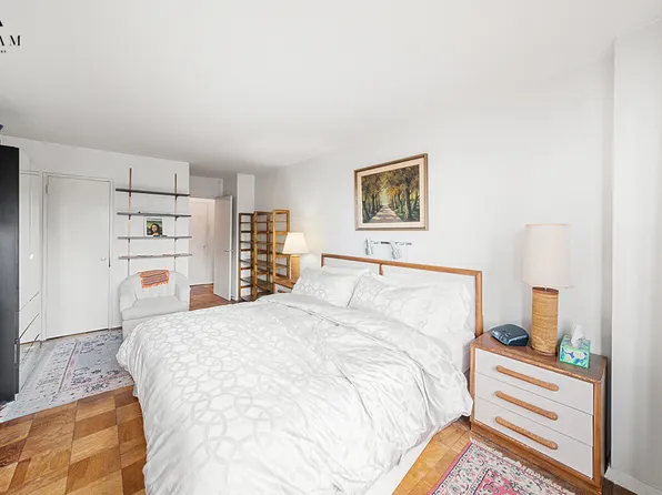 205 West End Avenue image 7 of 8