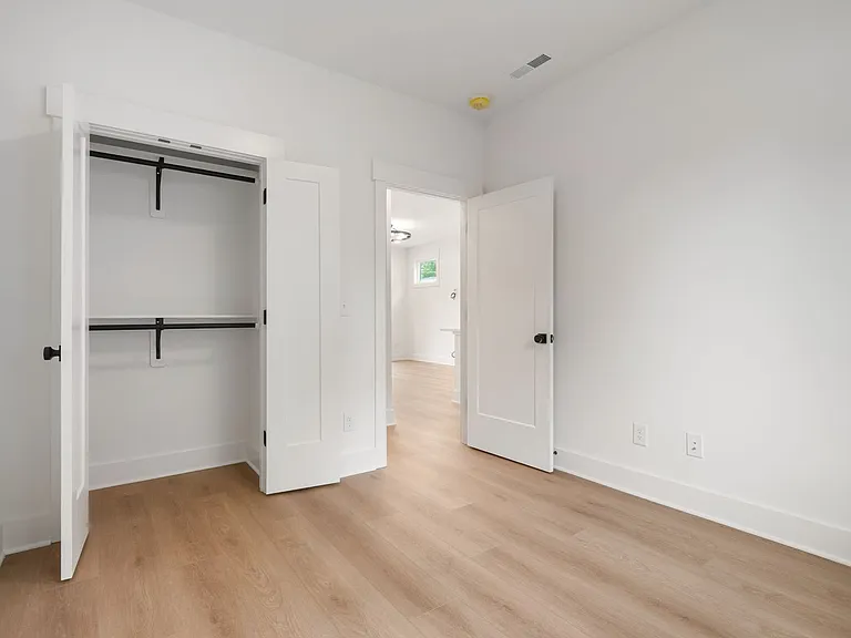 1019 Grant St — Photo 12