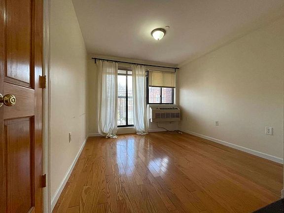 3rd image of 25-46 14th St #2B