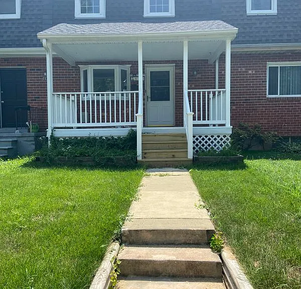 640 Kingston Rd — Photo 1