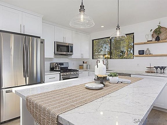 5th image of 5126 Diane Ave