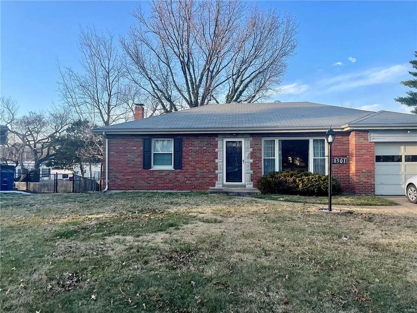 8501 Grantshire Lane | Saint Louis 63123 — Photo 2