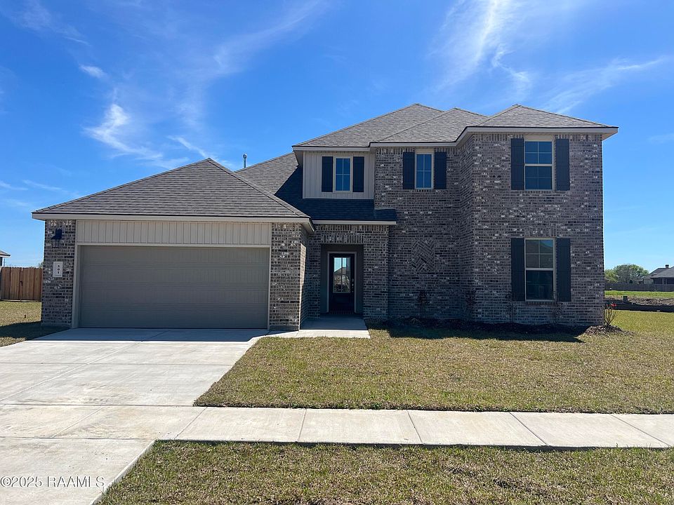 1st image of 501 Fontaine Ct