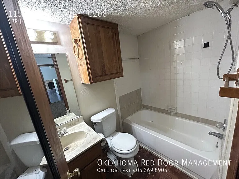11520 N May Ave #C208 — Photo 7