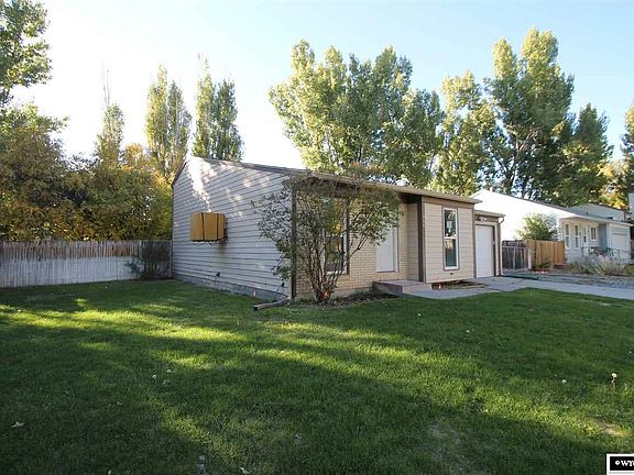 3rd image of 406 Pinnacle Dr