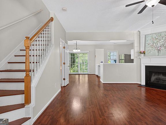2nd image of 1080 Whitestone Rdg