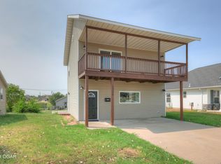 2326 S Moffet Ave, Joplin, MO 64804