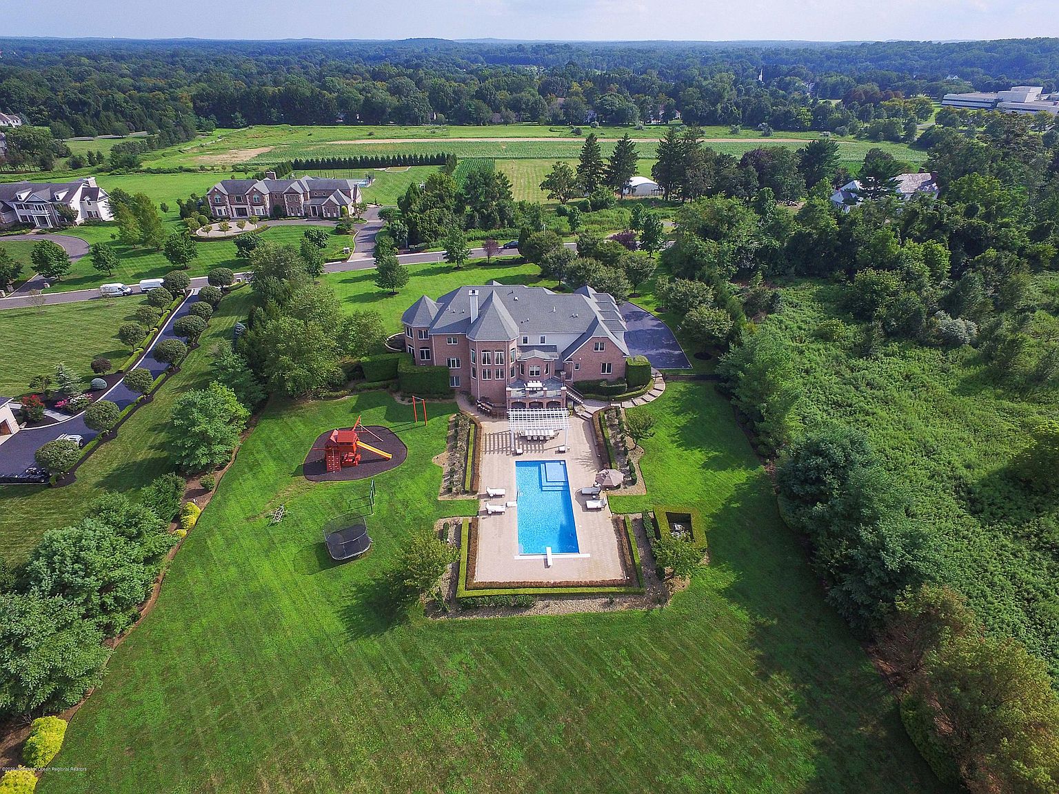 8 Hop Brook Ln, Holmdel, NJ 07733 | Zillow