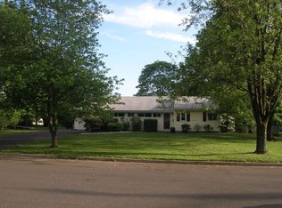 11 Blair Rd, Kendall Park, NJ 08824