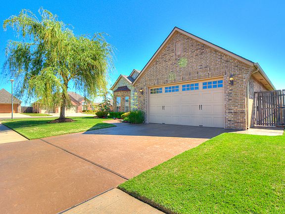 Custom Stained Concrete