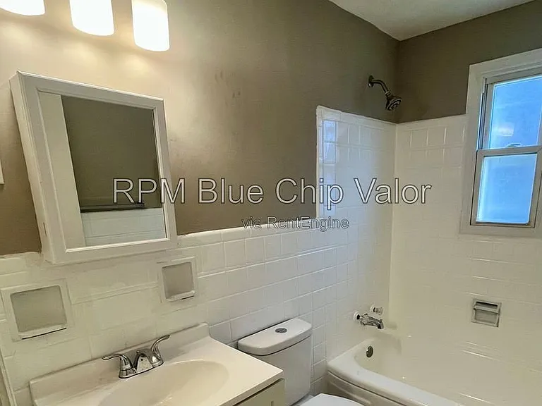 9481 Reading Rd #5 — Photo 6