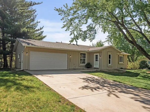 13040 Exley Ave, Apple Valley, MN 55124