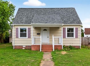 32 W Sunset Rd, Hampton, VA 23669